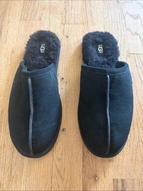 UGG Pearle Black Suede Scuff Slippers Slide Mules Size 10